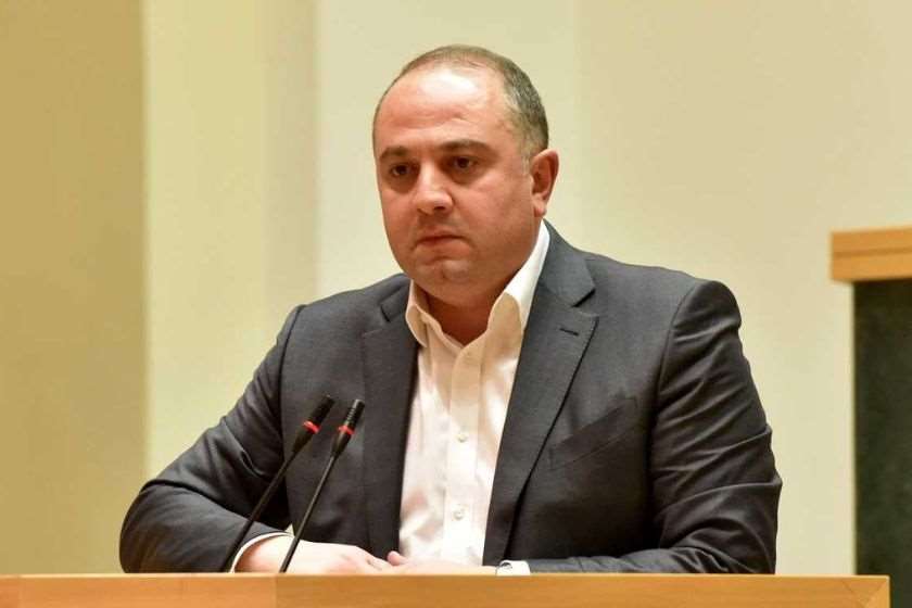 ირაკლი ჩიქოვანი