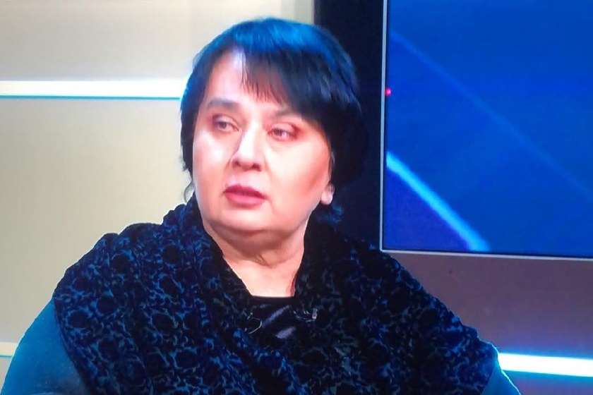 ნანა კაკაბაძე