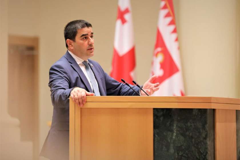 შალვა პაპუაშვილი