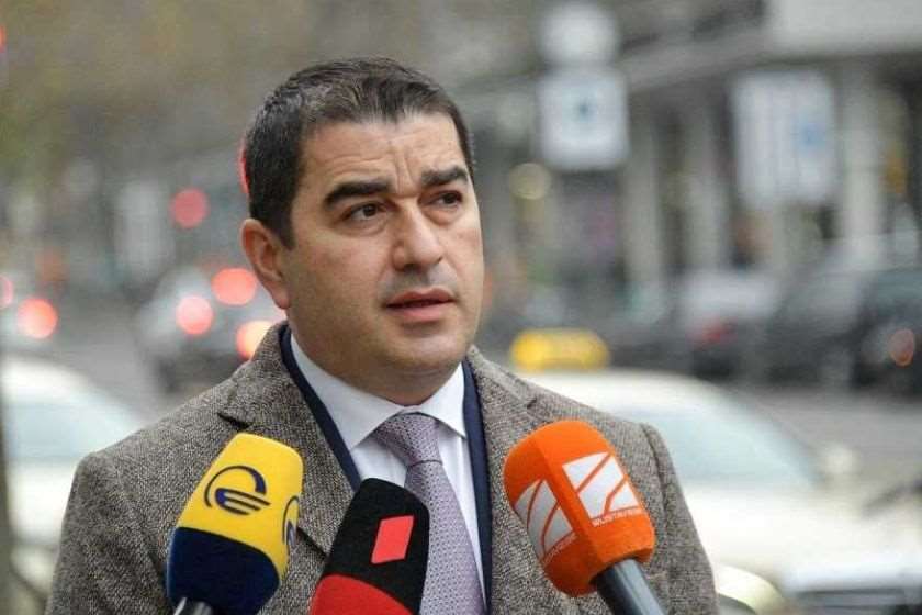 შალვა პაპუაშვილი