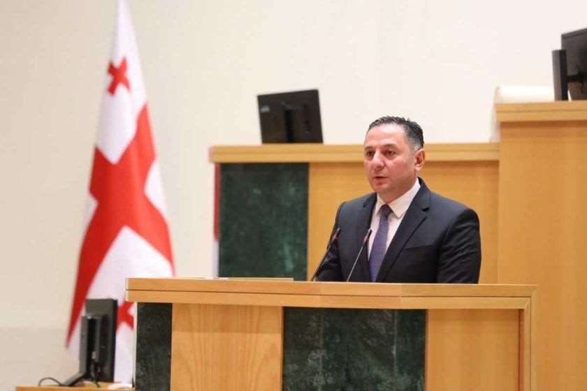 ვახტანგ გომელაური