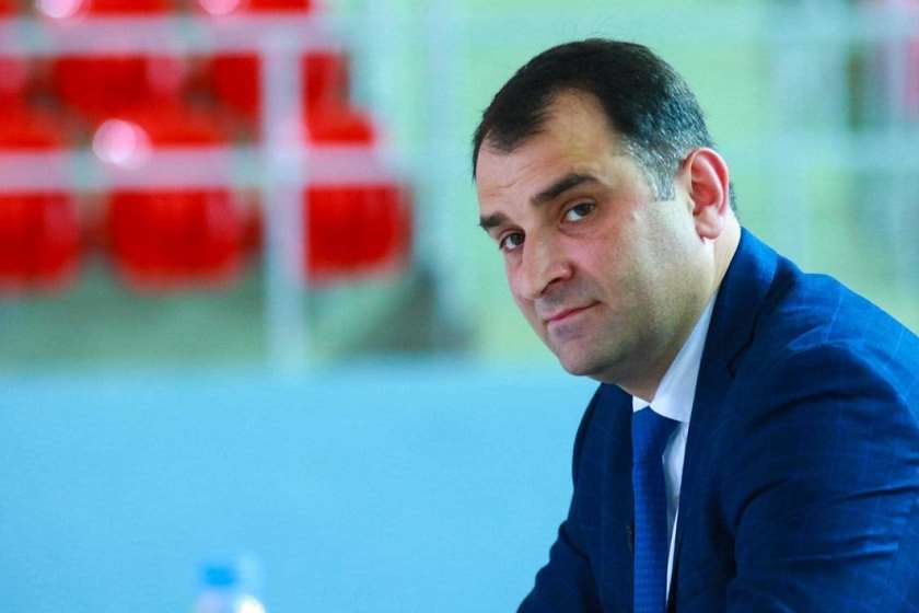 არჩილ ჩიქოვანი