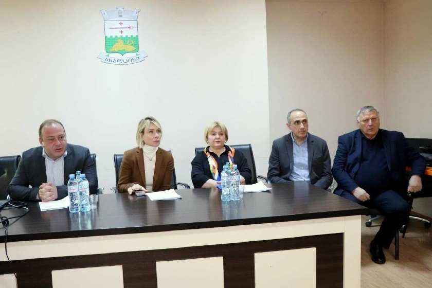 ნინო წილოსანი