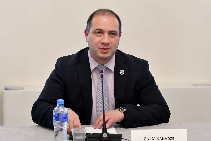 გივი მიქანაძე