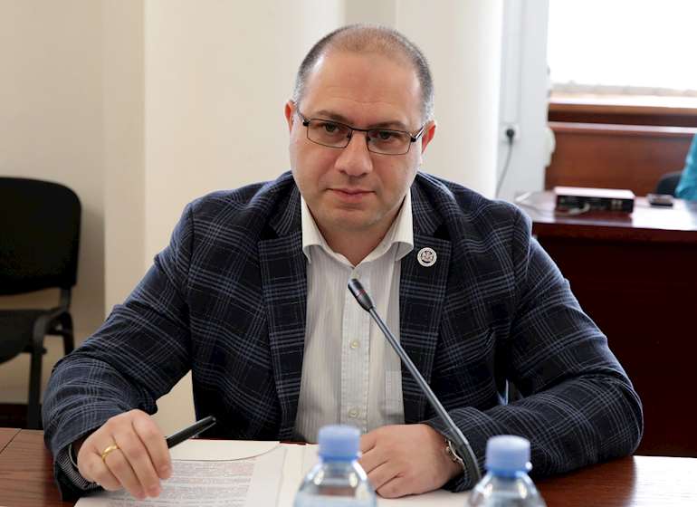 გივი მიქანაძე