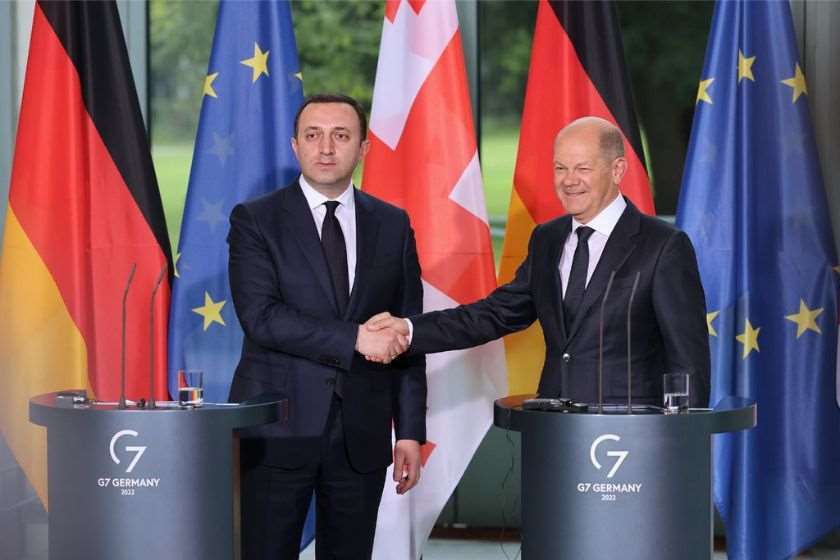 ირაკლი ღარიბაშვილი

