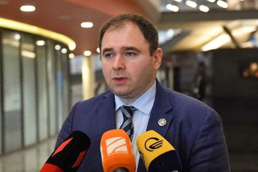 ნიკოლოზ სამხარაძე