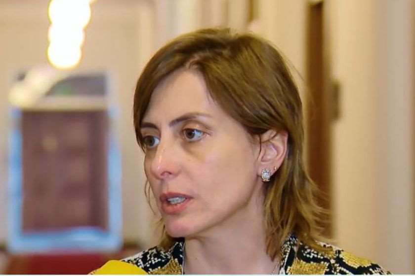 ხატია დეკანოიძე