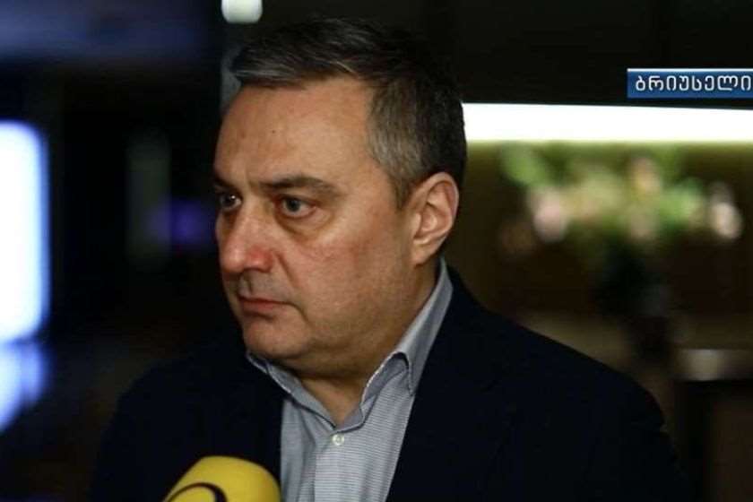 ვიქტორ დოლიძე