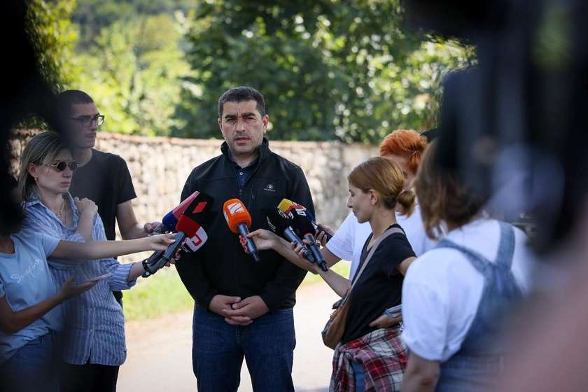 შალვა პაპუაშვილი