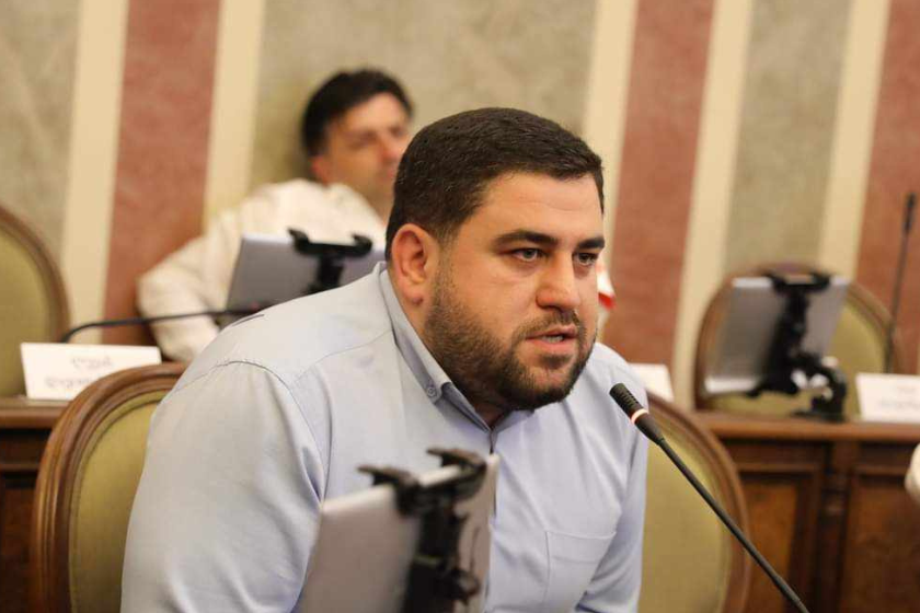 გივი ჩხარტიშვილი