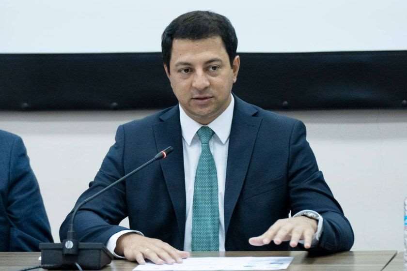 არჩილ თალაკვაძე