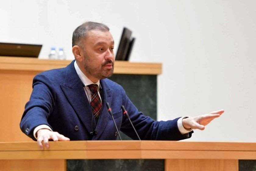 ბექა ოდიშარია

