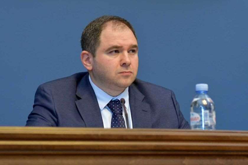 ნიკოლოზ სამხარაძე