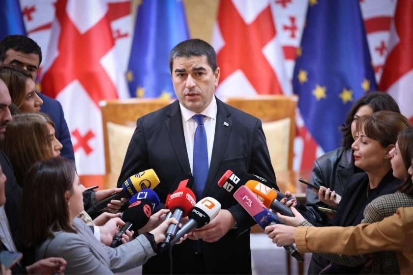 შალვა პაპუაშვილი