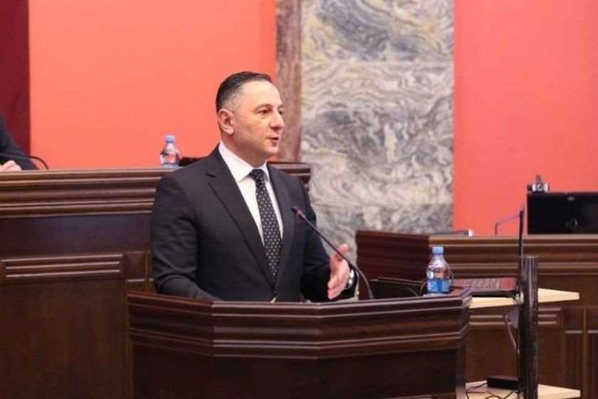 ვახტანგ გომელაური