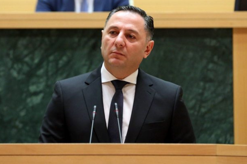 ვახტანგ გომელაური