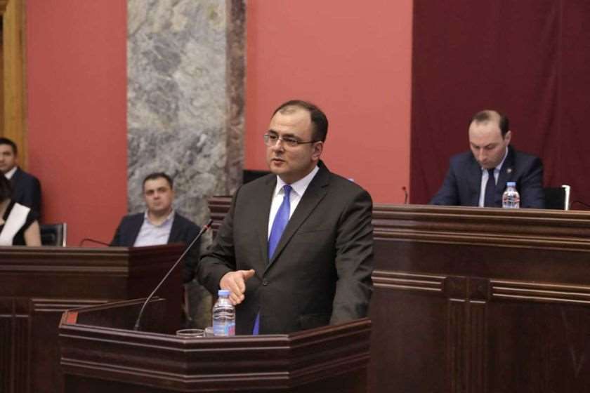 რატი ბრეგაძე