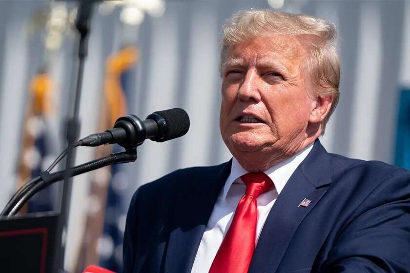 დონალდ ტრამპი

