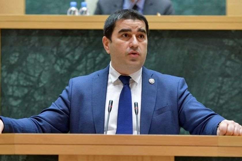 შალვა პაპუაშვილი