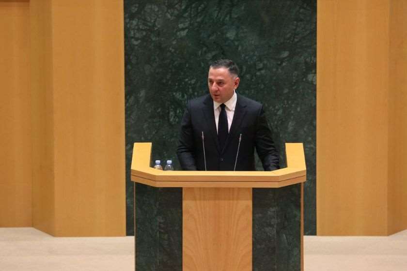 ვახტანგ გომელაური