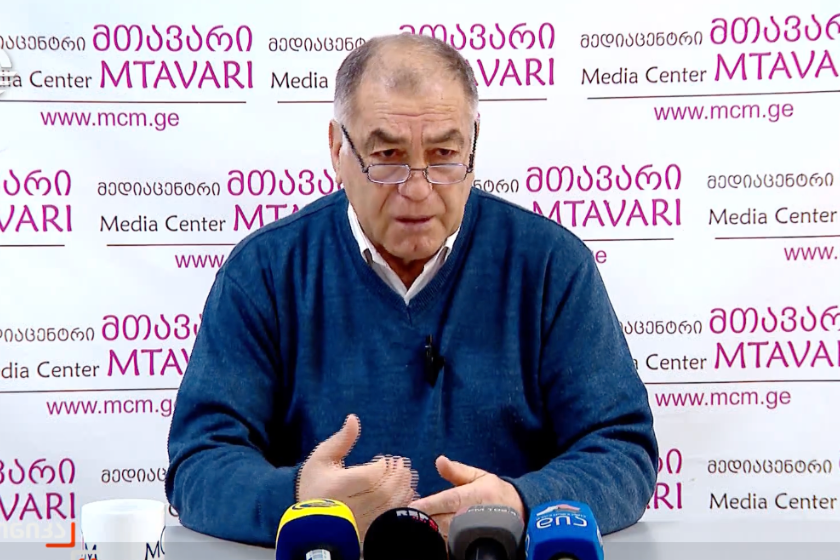 ალი ბაბაევი: ქვეყნის გამანადგურებლების გვერდით არ დავდგებით!