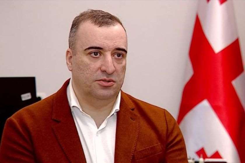 რატი იონათამიშვილი