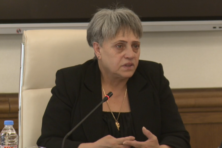 ციცინო შავაძე