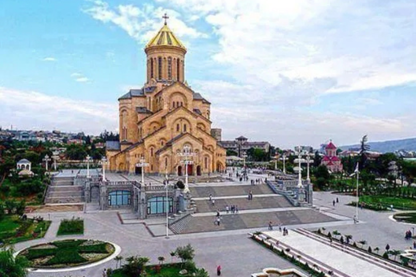 ყოვლადწმინდა სამების ტაძარი