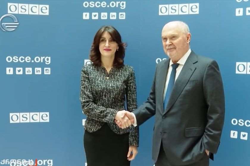 მაკა ბოჭორიშვილი
ფერიდუნ სინირლიოღლუ