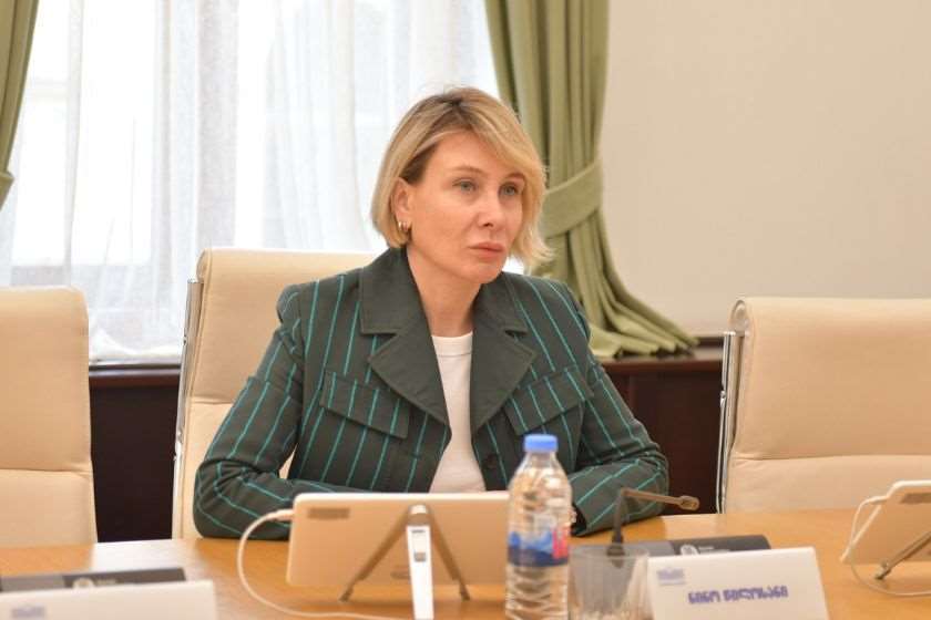 ნინო წილოსანი