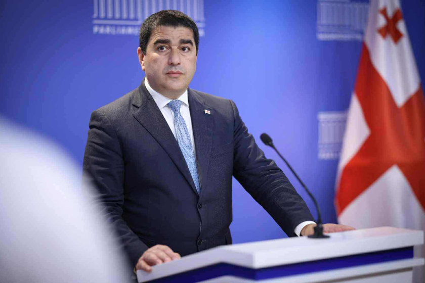 შალვა პაპუაშვილი