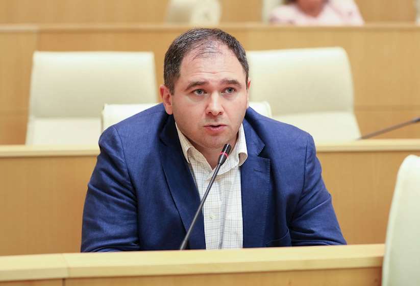 ნიკოლოზ სამხარაძე
