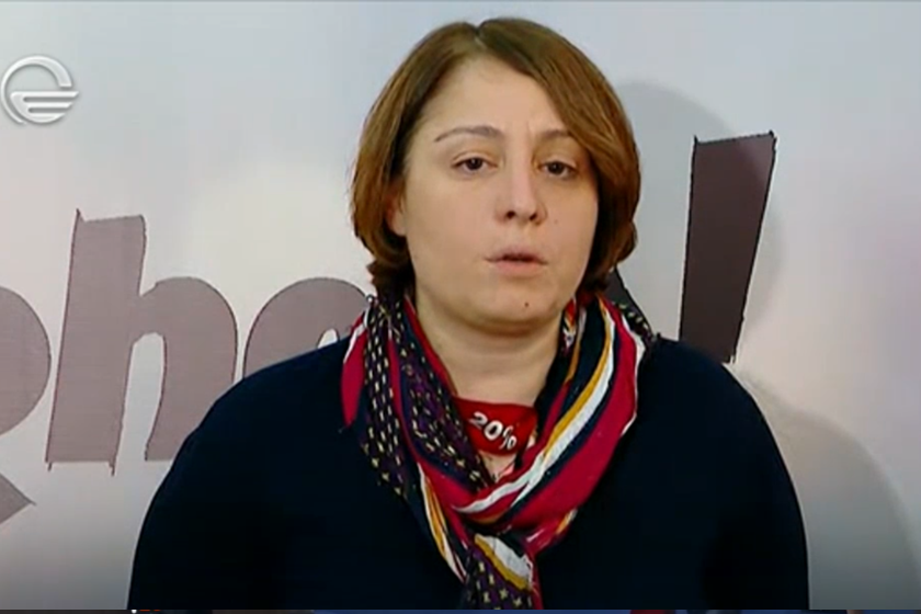 ელენე ხოშტარია