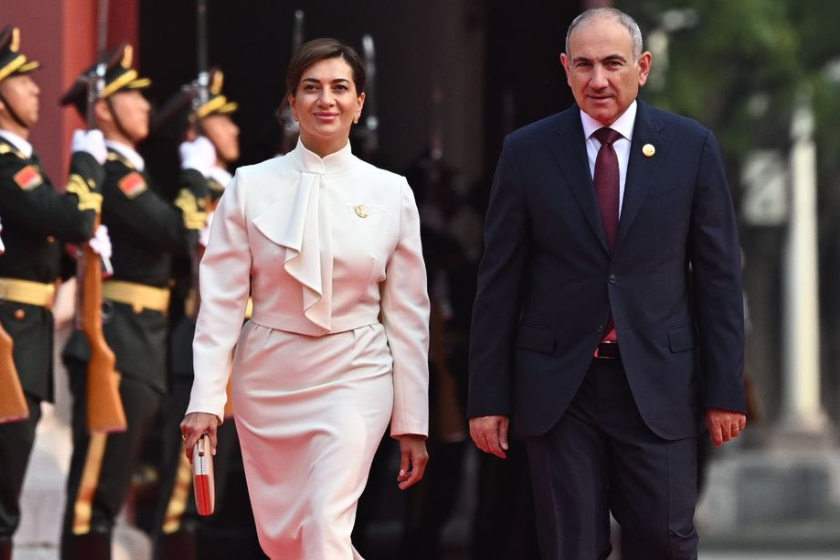 ანა ჰაკოფიანი ნიკოლ ფაშინიანი