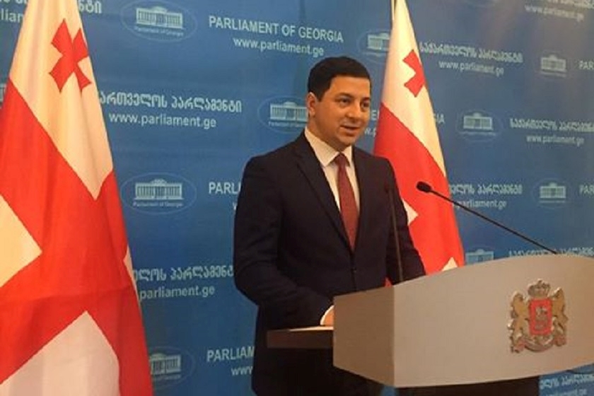 არჩილ თალაკვაძე
