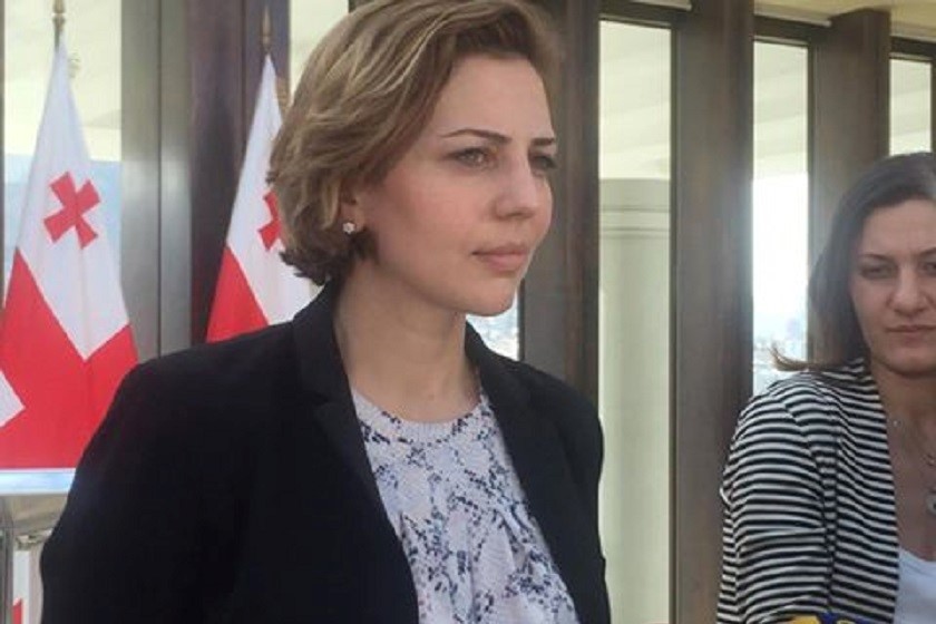 ანა დოლიძე