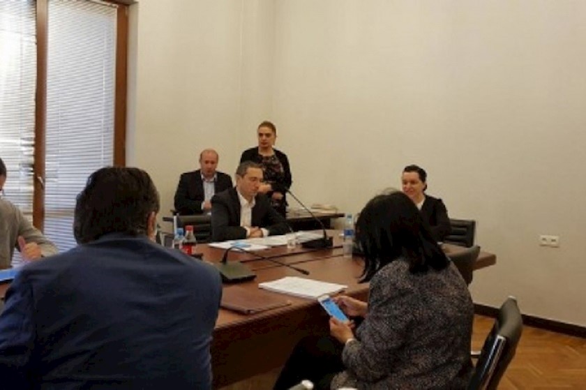 განათლების კომიტეტის
სხდომა