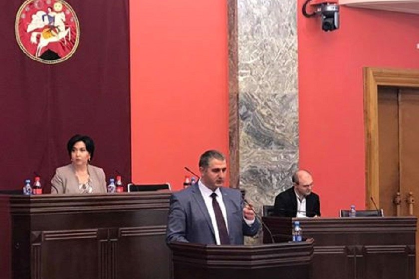 იურიდიული კომიტეტის სხდომა