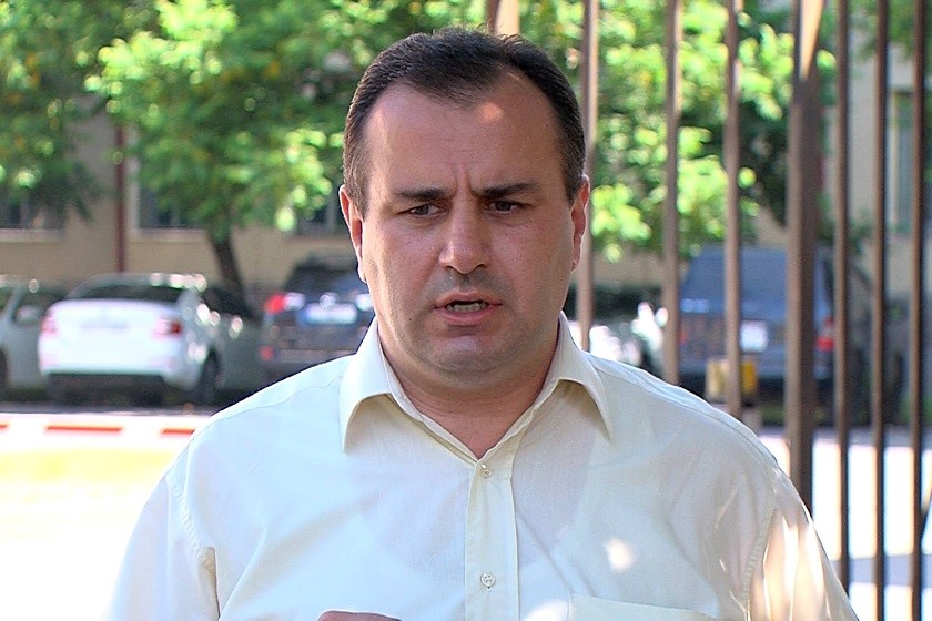 თენგიზ კახიძე
ადვოკატი