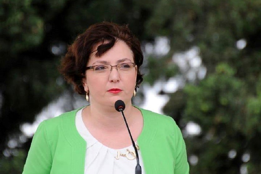 თინა ხიდაშელი