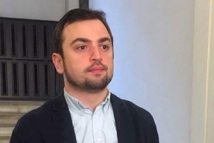 ოთარ კახიძე