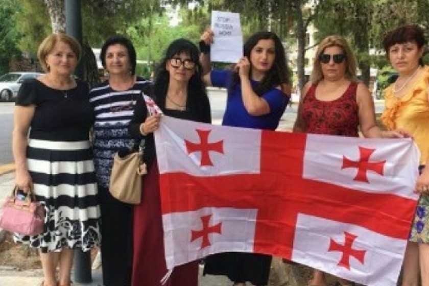 ემიგრანტების აქცია