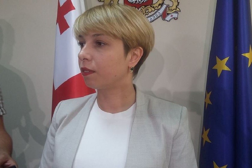 ნინო ლომჯარია